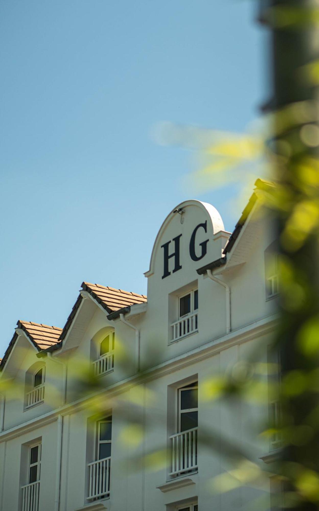 Hotel Du Golf Сент-Этьен Экстерьер фото
